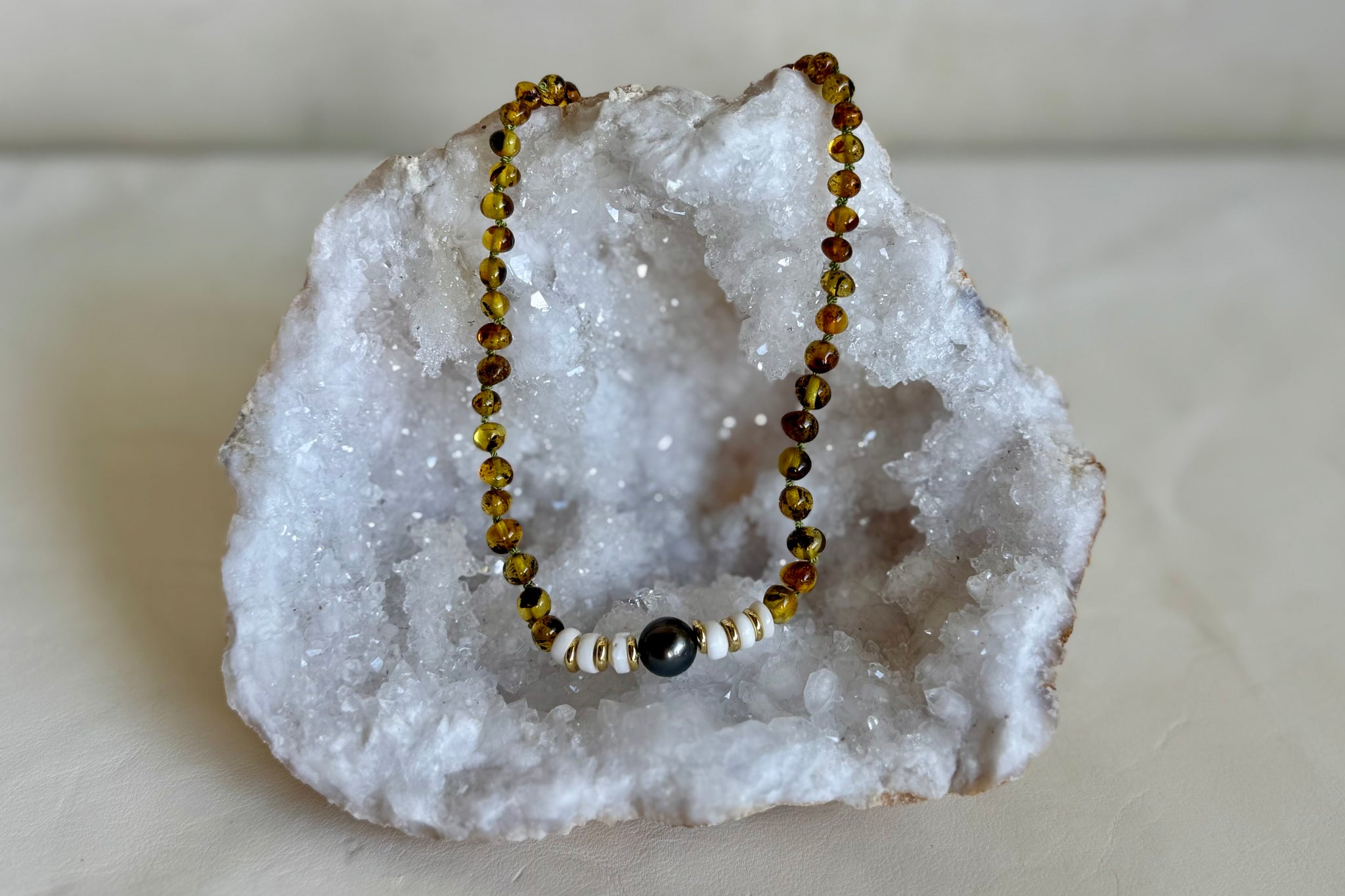 AMBER TEETHING NECKLACE