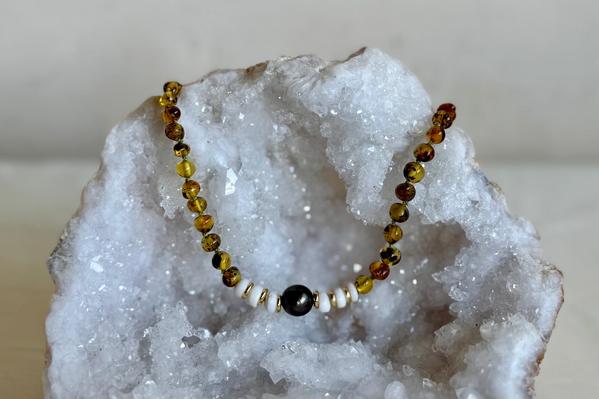 AMBER TEETHING NECKLACE