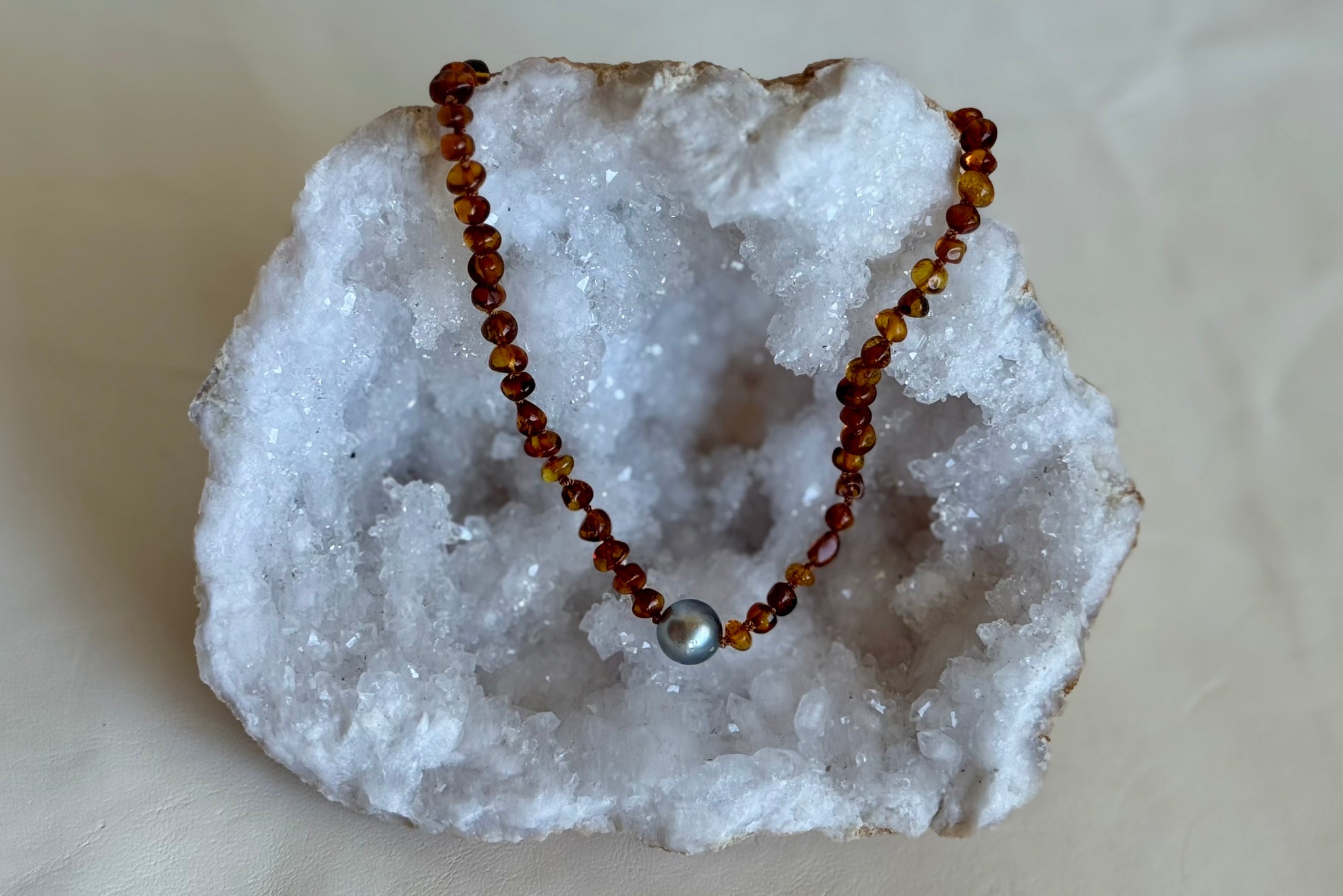 AMBER TEETHING NECKLACE