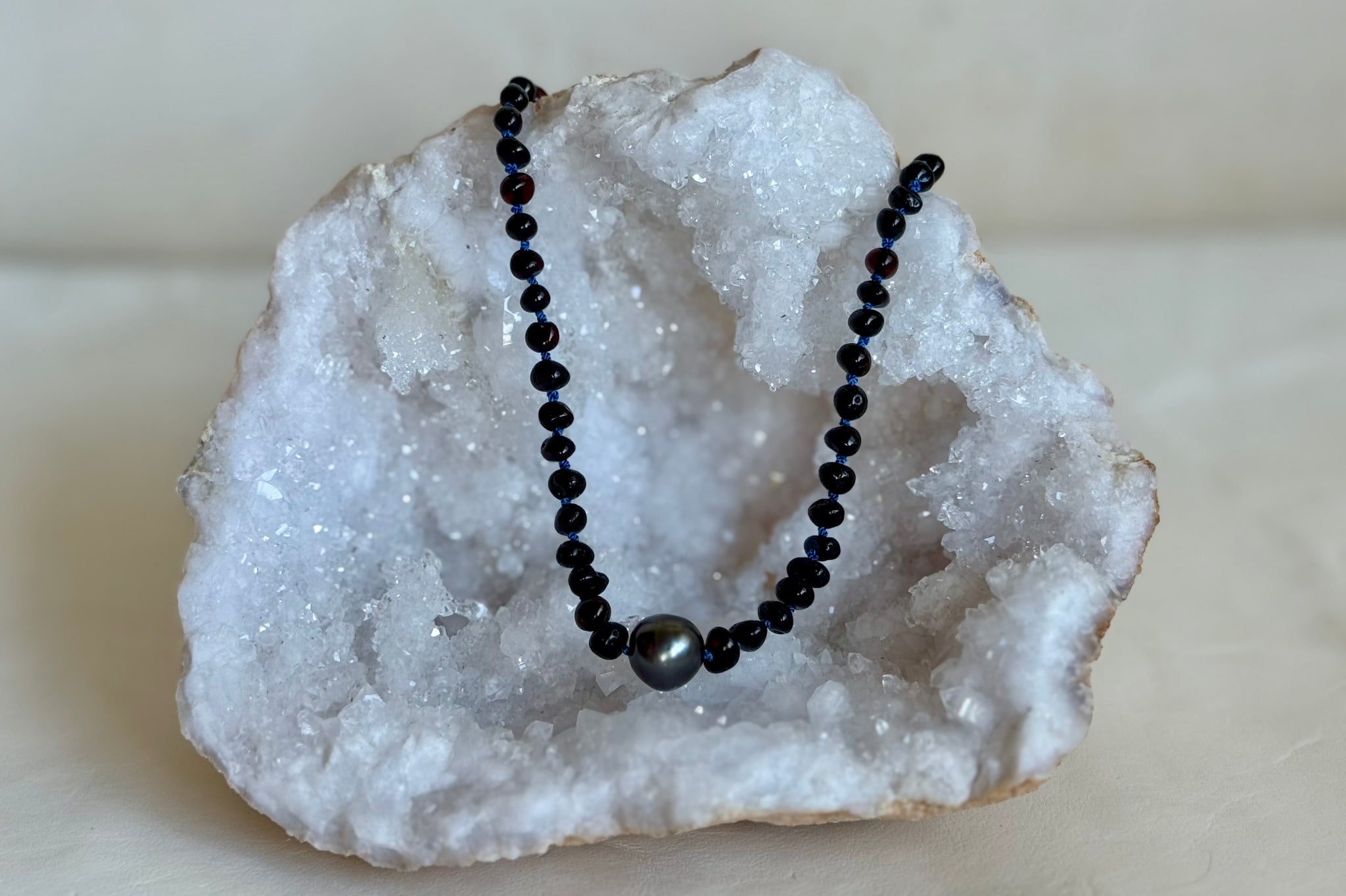 AMBER TEETHING NECKLACE