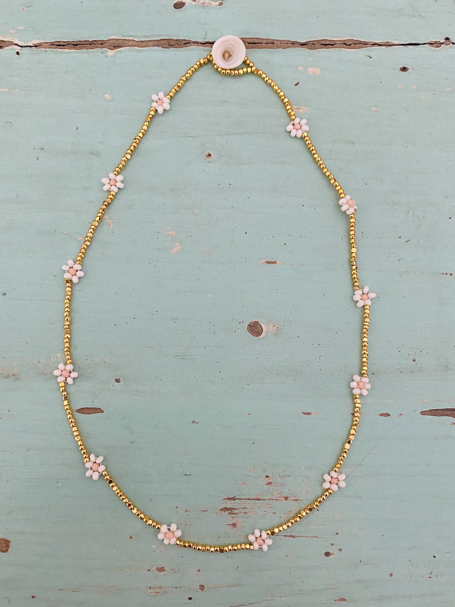 DAISY LEI NECKLACE