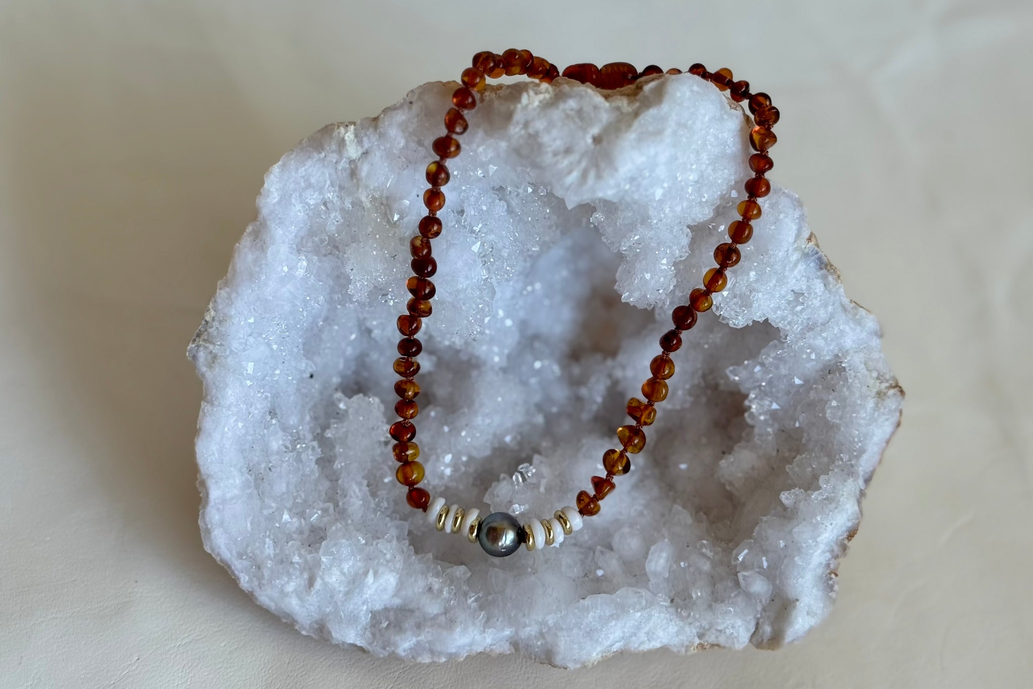 AMBER TEETHING NECKLACE