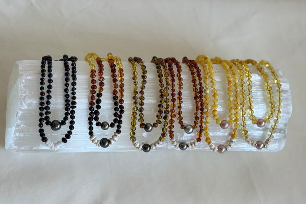 AMBER TEETHING NECKLACE