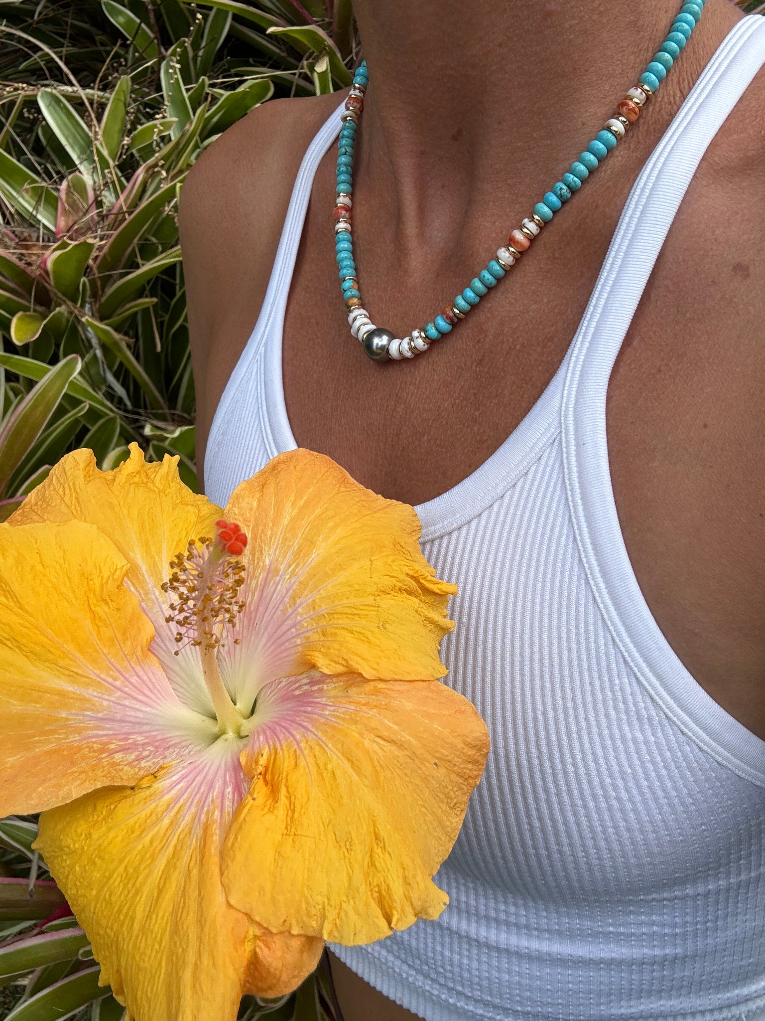 TURQUOISE PUKA PEARL NECKLACE