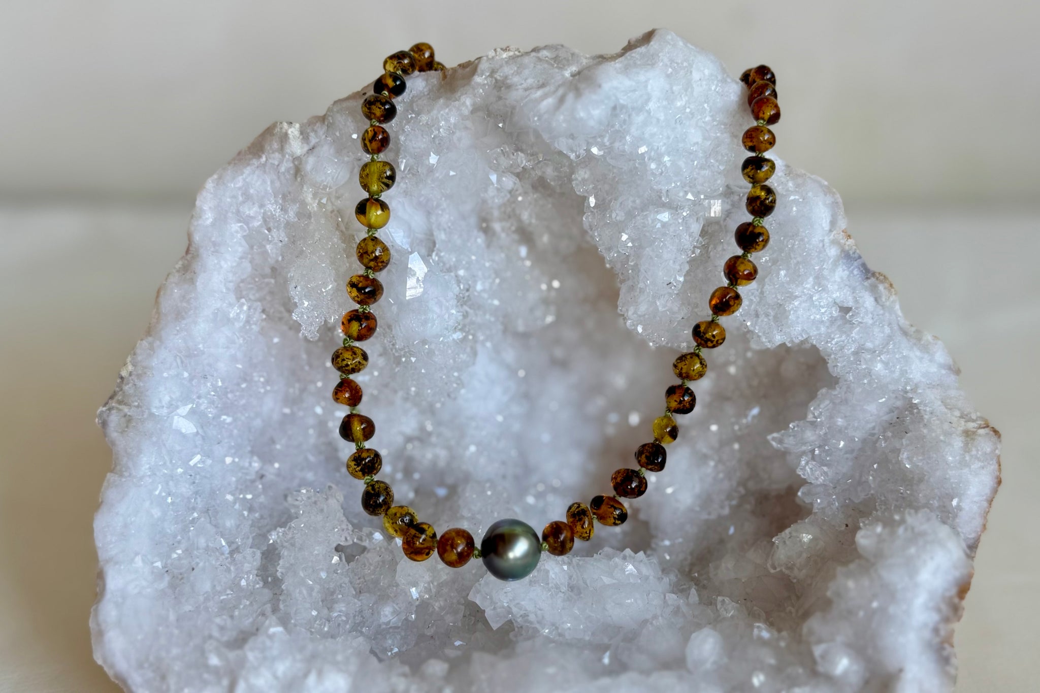AMBER TEETHING NECKLACE